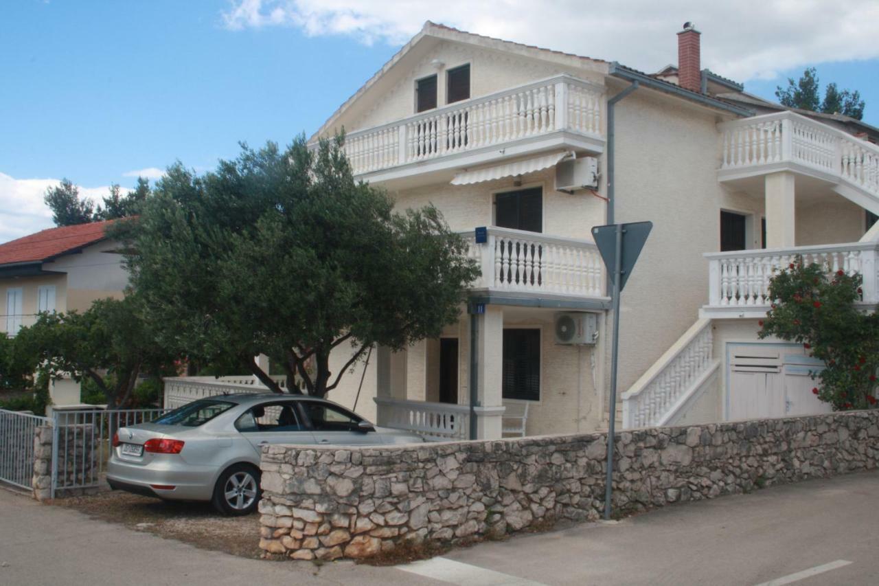 Vahovec * Vodice